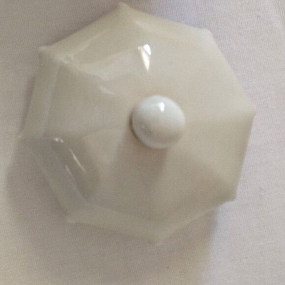 MJ HUMMEL Danbury Sugar & Creamer Set Porcelain Rainy Day Boy Girl Vintage - Picture 11 of 16